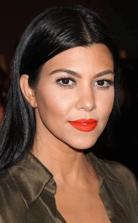 Celebrities that Done PRP Treatments - Kourtney Kardashian